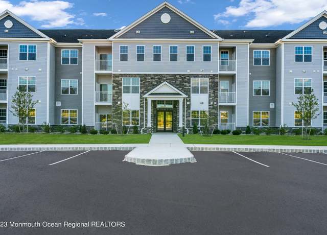 Property at 750 Lighthouse Dr #1112, Barnegat, NJ 08005, 1 bed, 1 bath