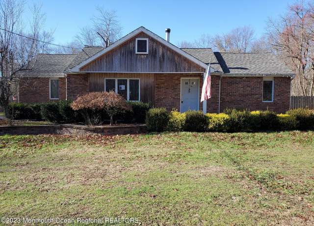 Property at 16 Pinewood Rd, Howell, NJ 07731, 2 beds, 2 baths