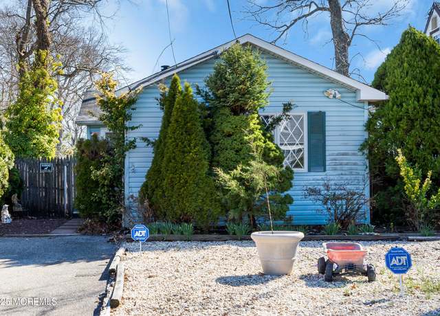 Property at 628 Barnegat Ave, Toms River, NJ 08753, 3 beds, 2 baths
