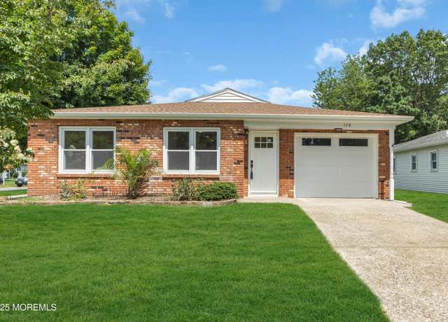 Property at 108 Meadowbrook Rd, Brick, NJ 08723, 2 beds, 2 baths