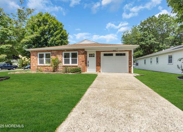 Property at 108 Meadowbrook Rd, Brick, NJ 08723, 2 beds, 2 baths