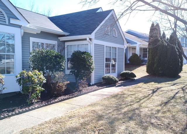 Property at 1130 Thornbury Ln Unit B, Manchester, NJ 08759, 2 beds, 2 baths