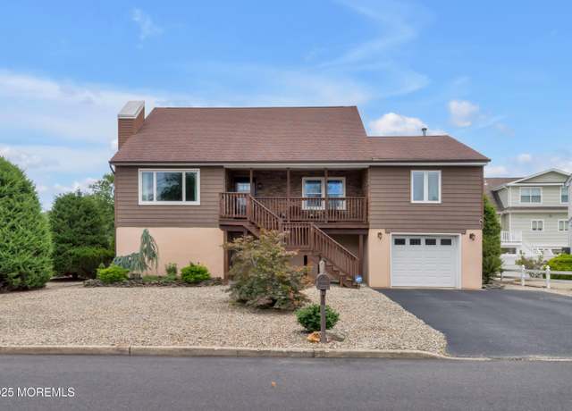 Property at 57 16th St, Toms River, NJ 08753, 3 beds, 2 baths
