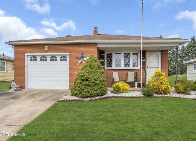 Property at 102 Bimini Dr, Toms River, NJ 08757, 2 beds, 2 baths