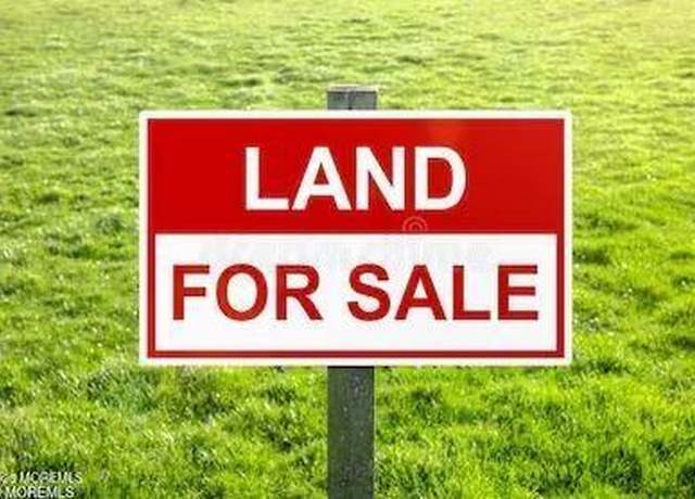 Property at 3 Larrabee Blvd, Howell, NJ 07731