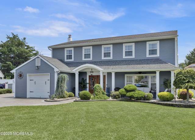 Property at 141 Twin Rivers Dr, Toms River, NJ 08753, 4 beds, 2.5 baths