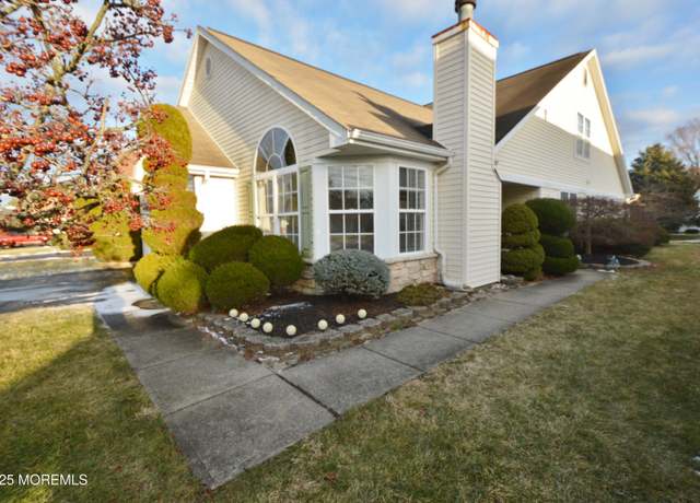 Property at 2448 Spring Hill Dr, Toms River, NJ 08755, 3 beds, 3 baths