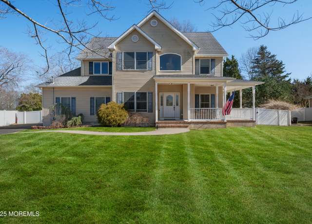 Property at 687 Lake Barnegat Dr, Lanoka Harbor, NJ 08734, 4 beds, 2.5 baths