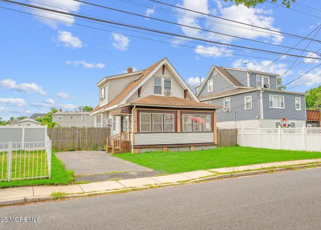 Property at 46 Woodland Ave, Keansburg, NJ 07734, 4 beds, 1.5 baths