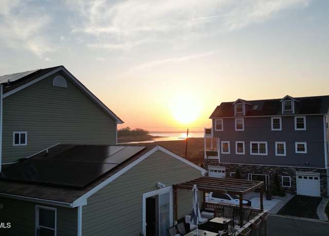 Property at 218 Herbert St, Union Beach, NJ 07735, 5 beds, 2 baths