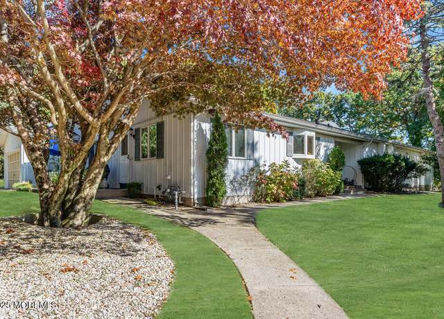 Property at 642 Rankin Rd, Brielle, NJ 08730, 4 beds, 3.5 baths