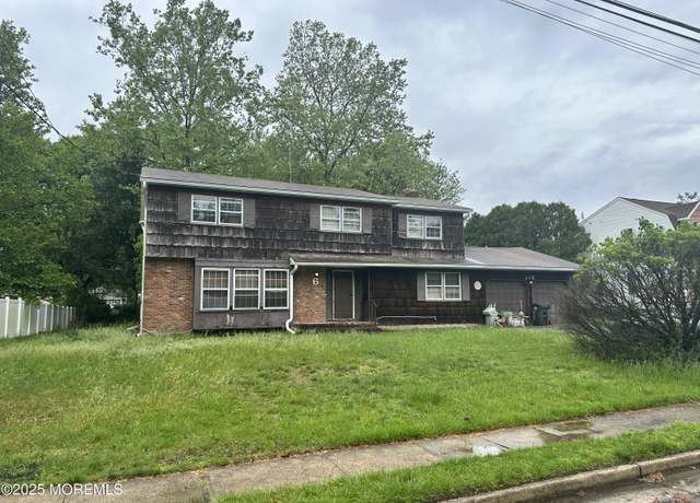 Property at 6 Geanne Way, Marlboro, NJ 07746, 5 beds, 2.5 baths