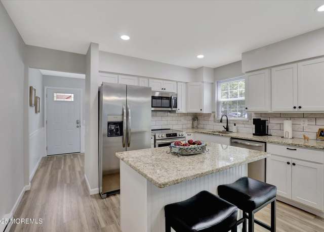 Property at 4 Pembroke Ln Unit A, Whiting, NJ 08759, 2 beds, 1.5 baths