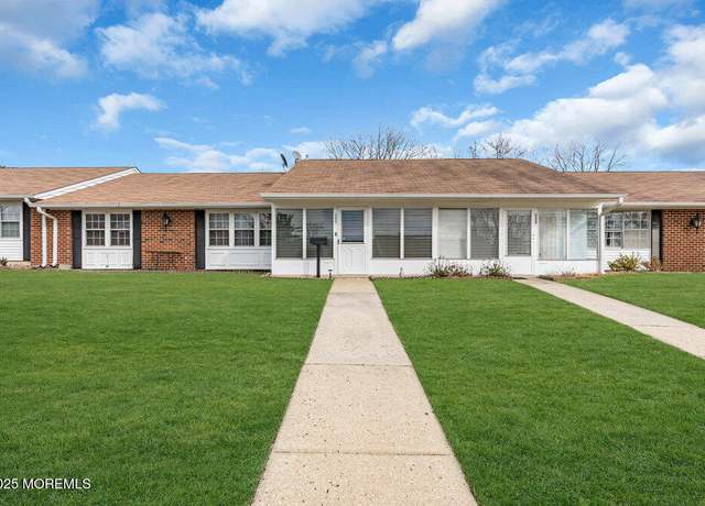 Property at 1133C Argyll Cir Unit C, Lakewood, NJ 08701, 2 beds, 1 bath