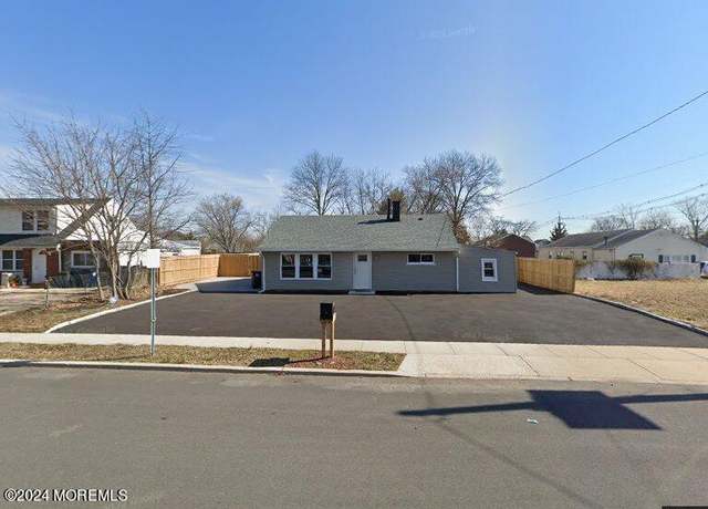 Property at 1235 Stelton Rd, Piscataway Twp, NJ 08854, 3 beds, 1.5 baths