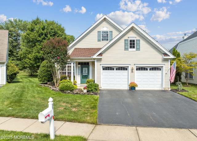Property at 35 Violet Ct, Holmdel, NJ 07733, 3 beds, 3 baths