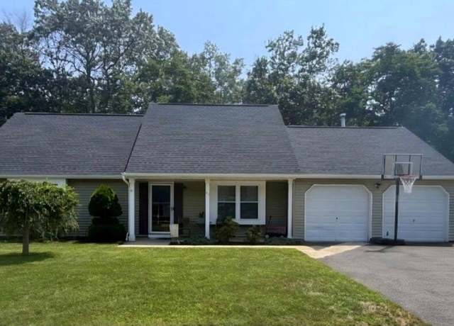 Property at 21 Cannon Ball Dr, Howell, NJ 07731, 3 beds, 3 baths