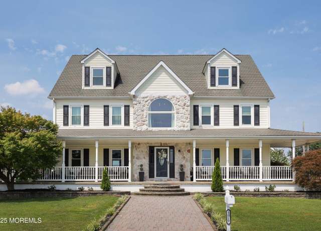 Property at 1019 Cape May Dr, Forked River, NJ 08731, 6 beds, 4 baths