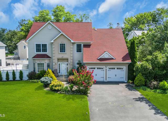 Property at 2 Bailey Rd, Matawan, NJ 07747, 4 beds, 3 baths