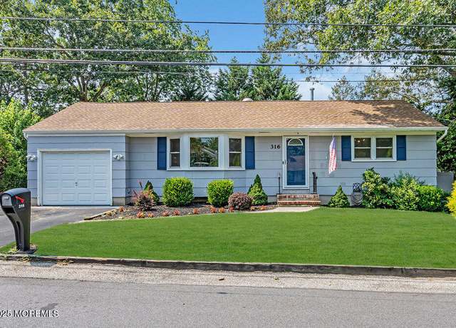 Property at 316 Seaman Ave, Beachwood, NJ 08722, 3 beds, 2 baths