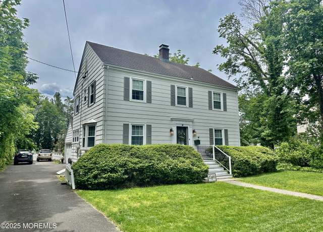 Property at 8 Spruce St, Toms River, NJ 08753, 4 beds, 2.5 baths