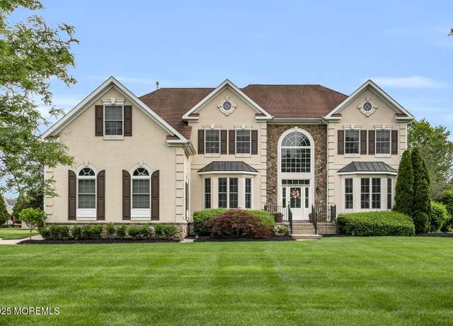 Property at 14 Kirsten Dr, Freehold, NJ 07728, 4 beds, 2.5 baths
