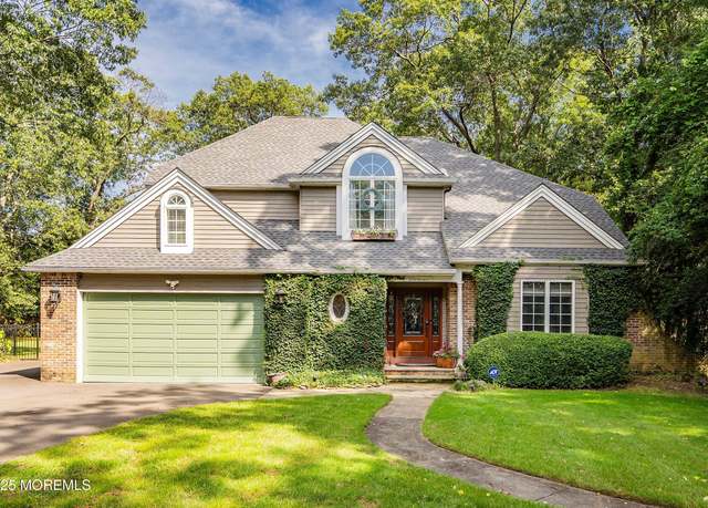 Property at 13 Colton Ct, Bayville, NJ 08721, 4 beds, 2.5 baths