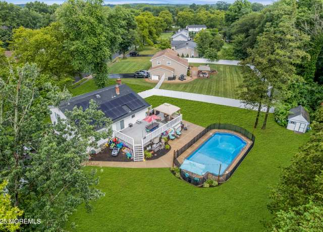 Property at 43 Juniper Dr, Freehold, NJ 07728, 4 beds, 2.5 baths