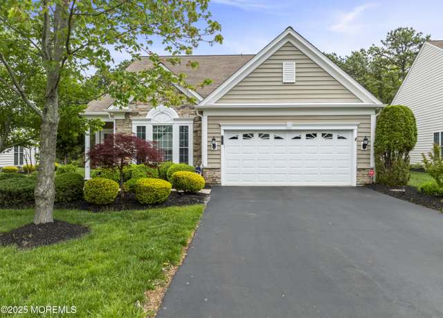 Property at 8 Chalfont Ln, Manchester, NJ 08759, 3 beds, 3 baths