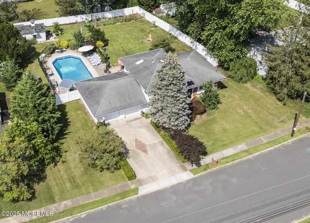Property at 41 Alan Ter, Howell, NJ 07731, 4 beds, 2 baths