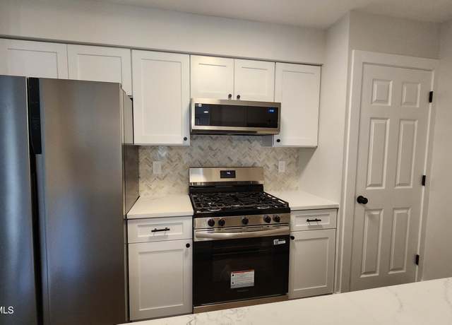 Property at 332 Crawford St, Shrewsbury Twp, NJ 07724, 2 beds, 1.5 baths