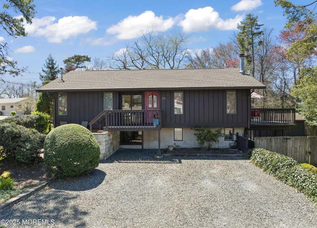 Property at 235 Radnor Ave, Pine Beach, NJ 08741, 2 beds, 2 baths