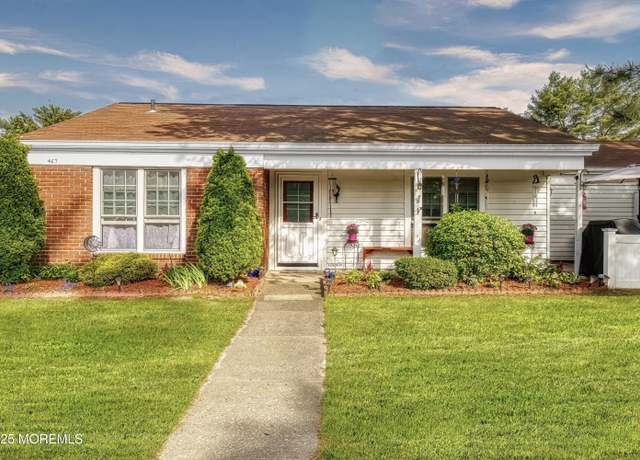 Property at 467A Chelsea Ct, Manchester, NJ 08759, 2 beds, 1 bath