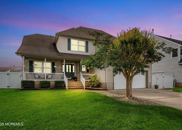 Property at 3265 Churchill Dr, Toms River, NJ 08753, 4 beds, 2.5 baths