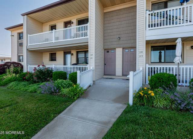 Property at 122 Wharfside Dr, Monmouth Beach, NJ 07750, 1 bed, 1 bath