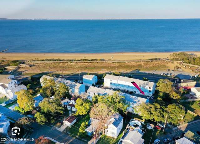 Property at 4 Beachway Ave, Keansburg, NJ 07734, 2 beds, 1.5 baths