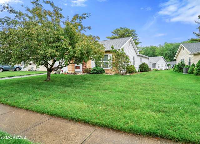 Property at 4 Olympus Way, Brick, NJ 08724, 2 beds, 2 baths