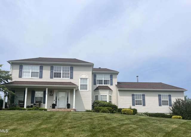 Property at 19 Winding Creek Dr, Millstone, NJ 08535, 4 beds, 2.5 baths