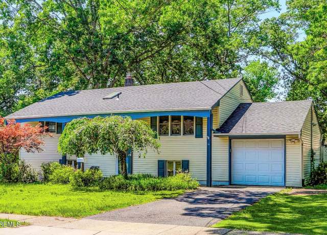 Property at 23 Princeton Dr, Howell, NJ 07731, 4 beds, 2 baths