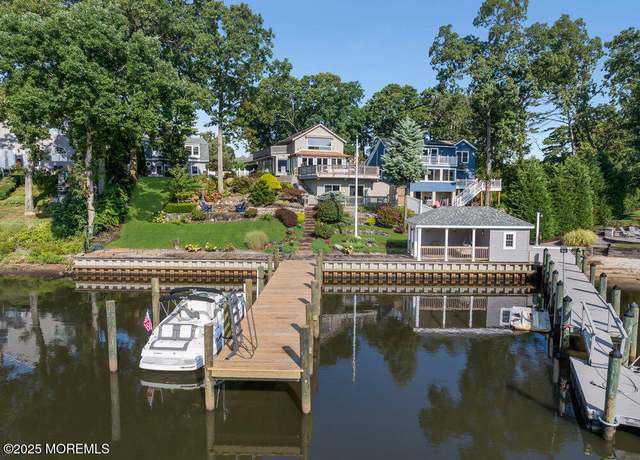 Property at 29 Robbins St, Brick, NJ 08724, 5 beds, 3.5 baths