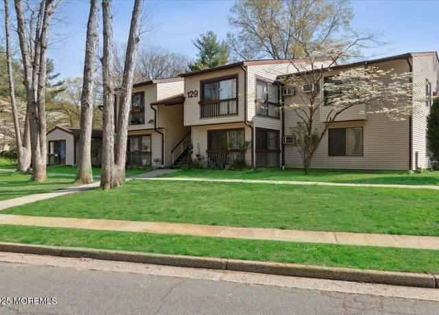 Property at 129 Amberly Dr Unit H, Manalapan, NJ 07726, 2 beds, 1 bath