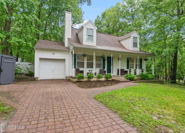 Property at 35 Oakland Dr, Jackson, NJ 08527, 3 beds, 1.5 baths