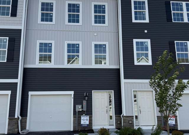 Property at 3 Bay Breeze Dr, Waretown, NJ 08758, 3 beds, 2.5 baths