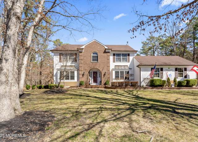 Property at 3 Southfork Dr, Jackson, NJ 08527, 3 beds, 2.5 baths
