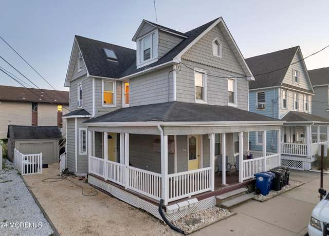 Property at 4 Center St, Sea Bright, NJ 07760, 5 beds, 3.5 baths