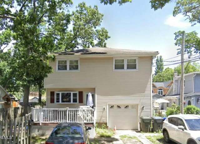 Property at 675 Mantoloking Rd, Brick, NJ 08723, 5 beds, 3 baths