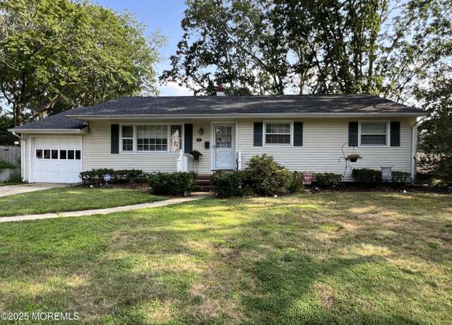 Property at 8 Corey Dr, Oakhurst, NJ 07755, 4 beds, 1.5 baths