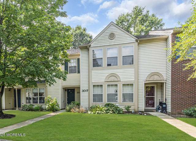 Property at 30-6 Remington Dr, Freehold, NJ 07728, 3 beds, 2.5 baths