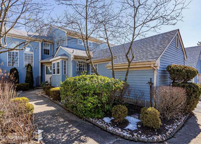 Property at 36C Canterbury Dr, Monroe, NJ 08831, 2 beds, 2.5 baths