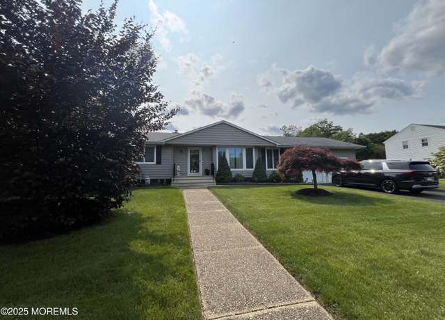 Property at 991 Alexandria Dr, Toms River, NJ 08753, 3 beds, 2.5 baths
